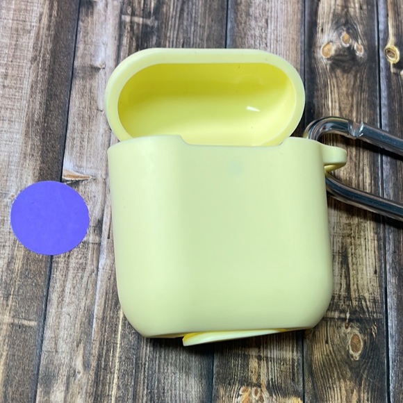 5for$10 AirPods Case Generation One and Two - Pastel Yellow AirPod Accessories - Picture 2 of 4